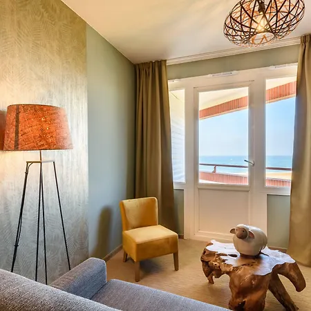 Baya Hotel 3*