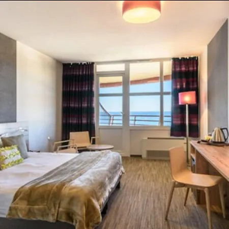Baya Hotel 3*