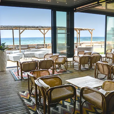 Baya Hotel 3*