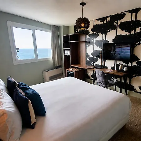 Baya Hotel 3*